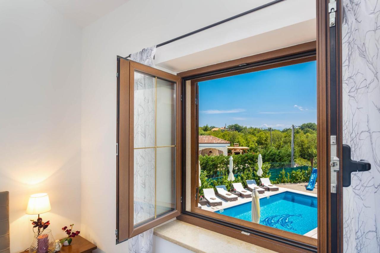 Villa Kamenica Kras Exteriör bild